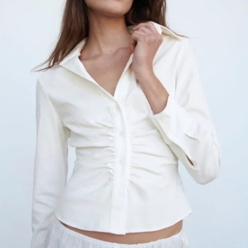 NWT ZARA Ruched  button down